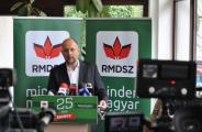 Kompromisszumos megoldás: a z RMDSZ a kormánykoalíció tagja marad, Kelemen Hunor lemond miniszterelnök-helyettesi és miniszteri tisztségéről